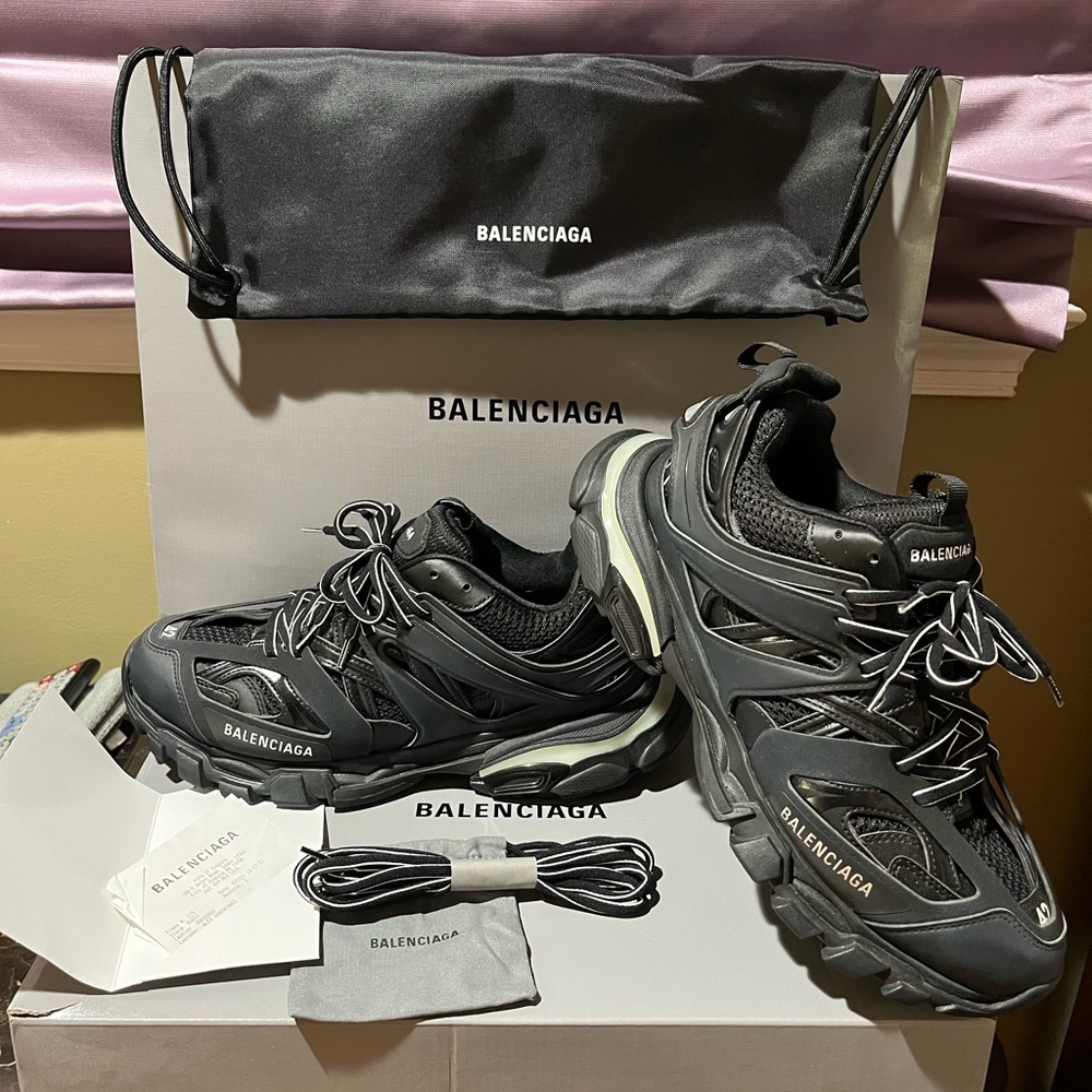💢SOLD💢 Balenciaga Light-up Track Shoe